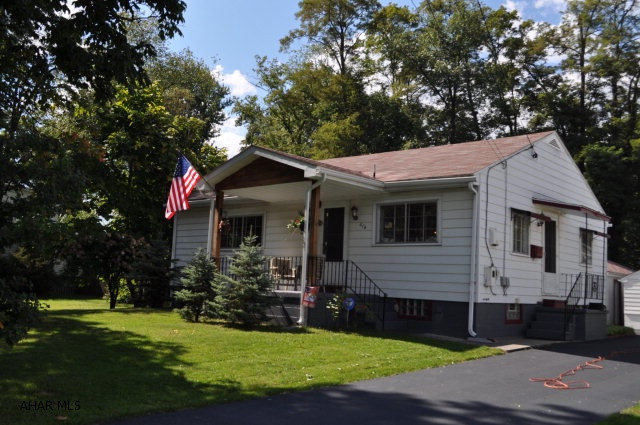 Llyswen - Residential