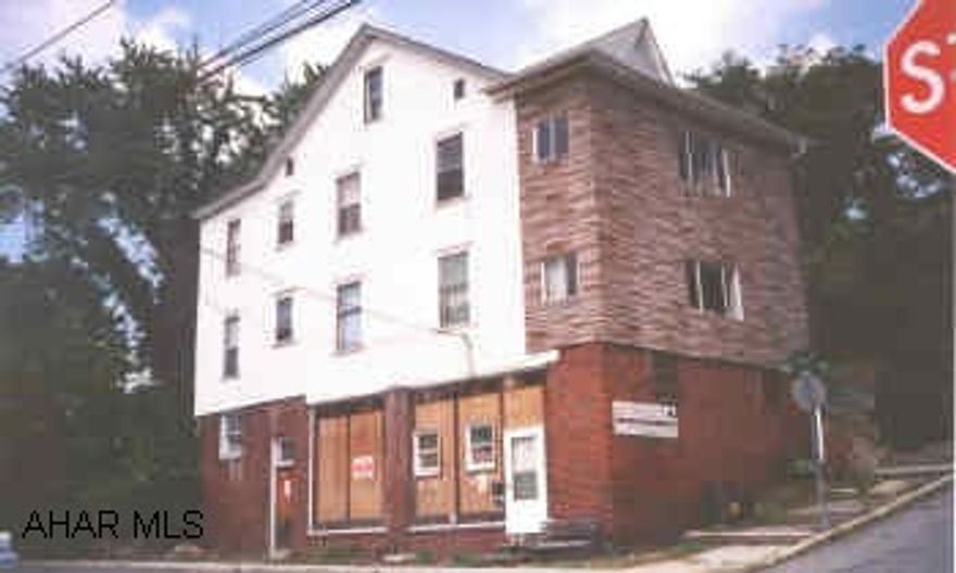 Motivated sellers.  Bring all offers!!!