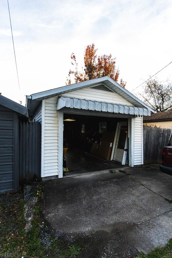 Unknown - Residential