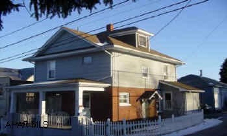 Lovely three bedroom, near tennis courts, ball field, and YMCA Newer storm windows