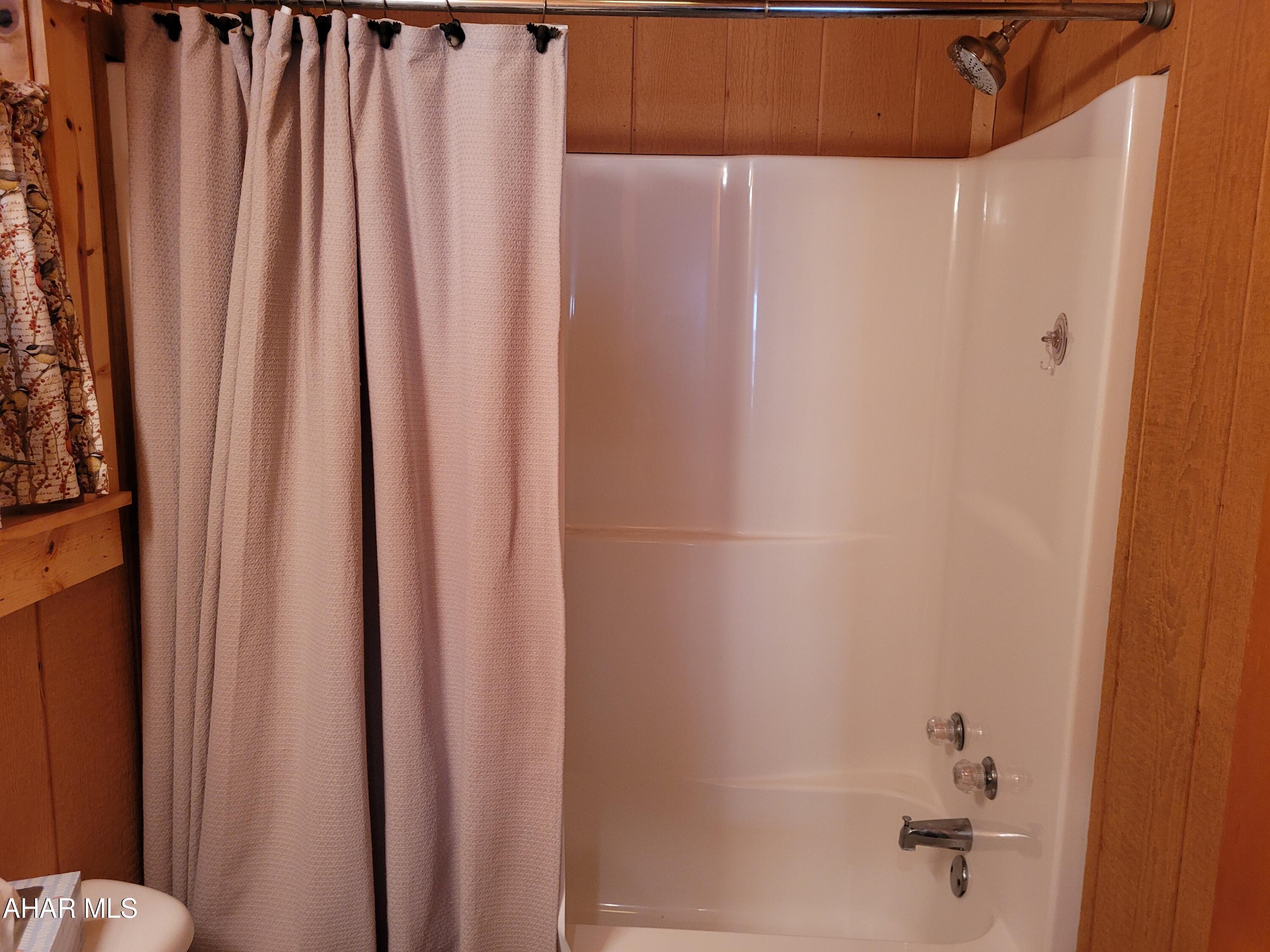 Glendale Yearound - Residential