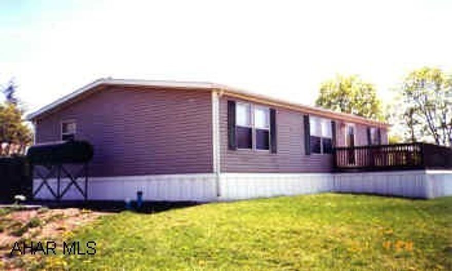1994 DOUBLE WIDE. 3 BR, 2 BATHS, DETACHED GARAGE,  SHED ON 1/2 ACRE OF GROUND. 1994 DOUBLE WIDE ON OWN GROUND. 1/2 ACRE. 3 BR, 2 BATHS, DETACHED GARAGE, SHED. PUBLIC SEWER, WELL. BLAIR TWP.