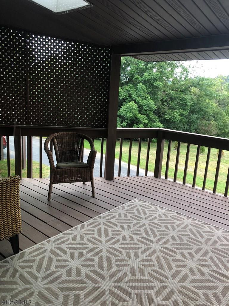 Lower Brush Mountain Road - Residential