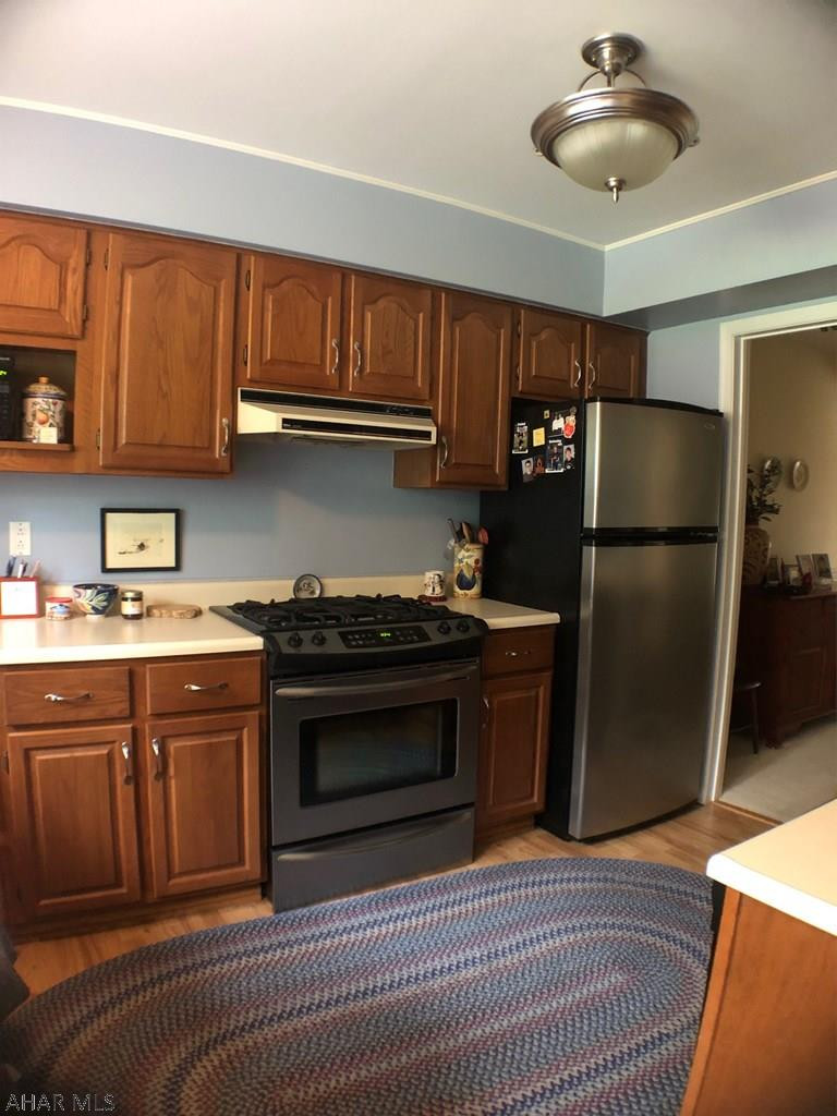 Lower Brush Mountain Road - Residential