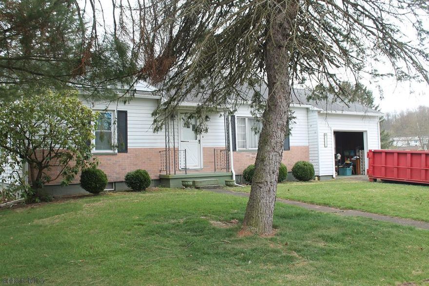 Enjoy 1 floor living in this 3 bedroom ranch. This property has one full bath and a one car attached garage.