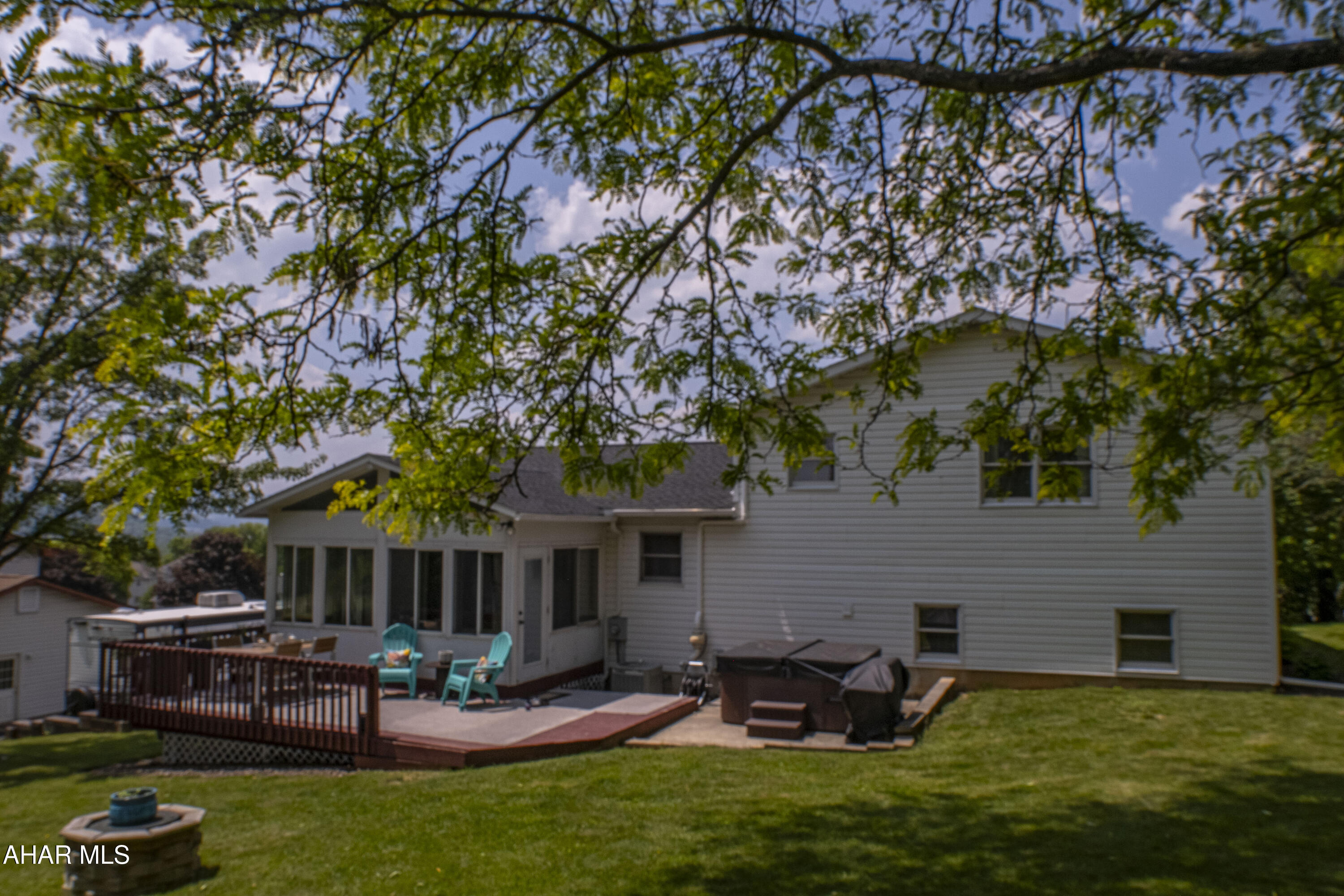 Rolling Hills - Residential