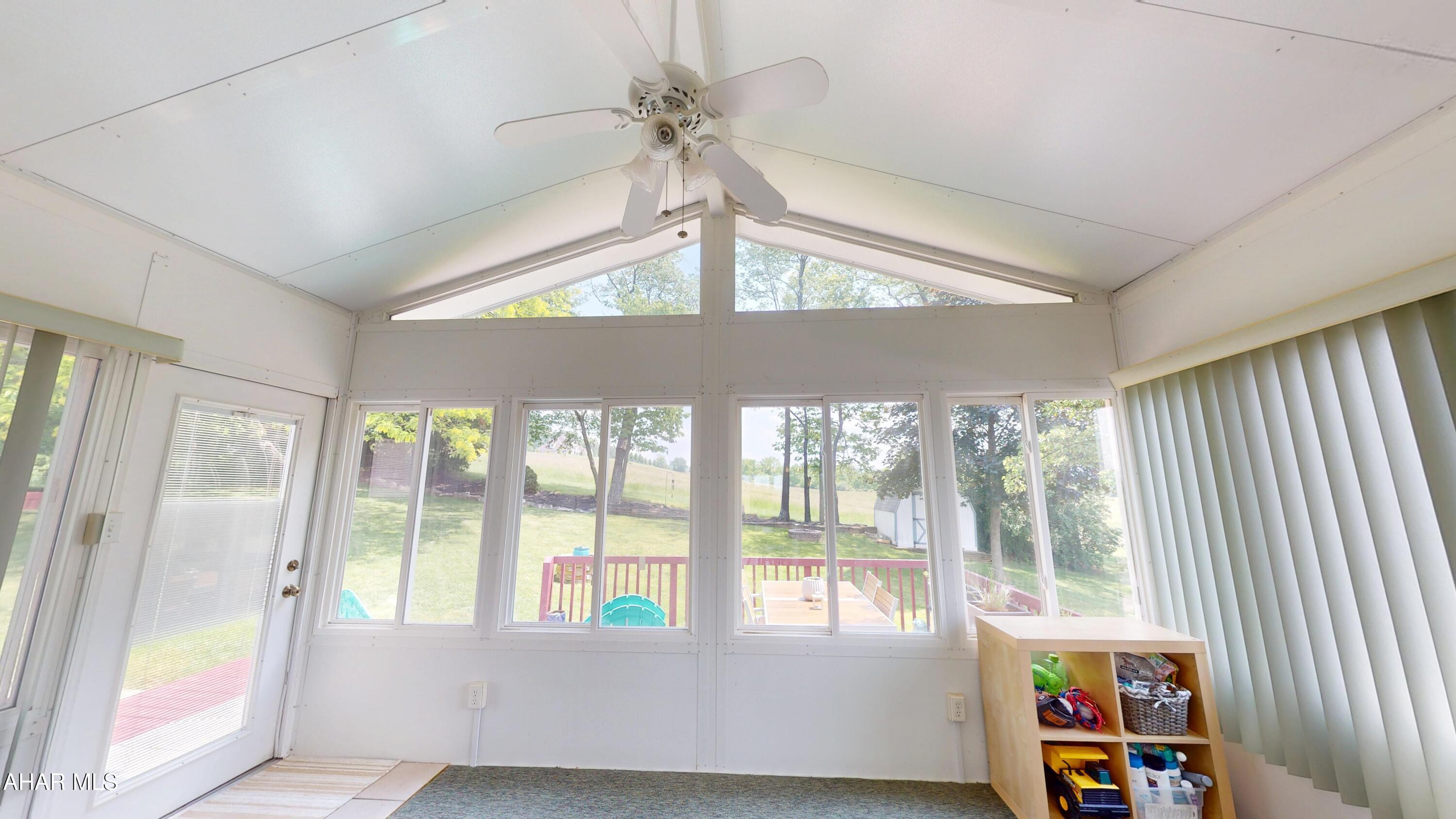 Rolling Hills - Residential