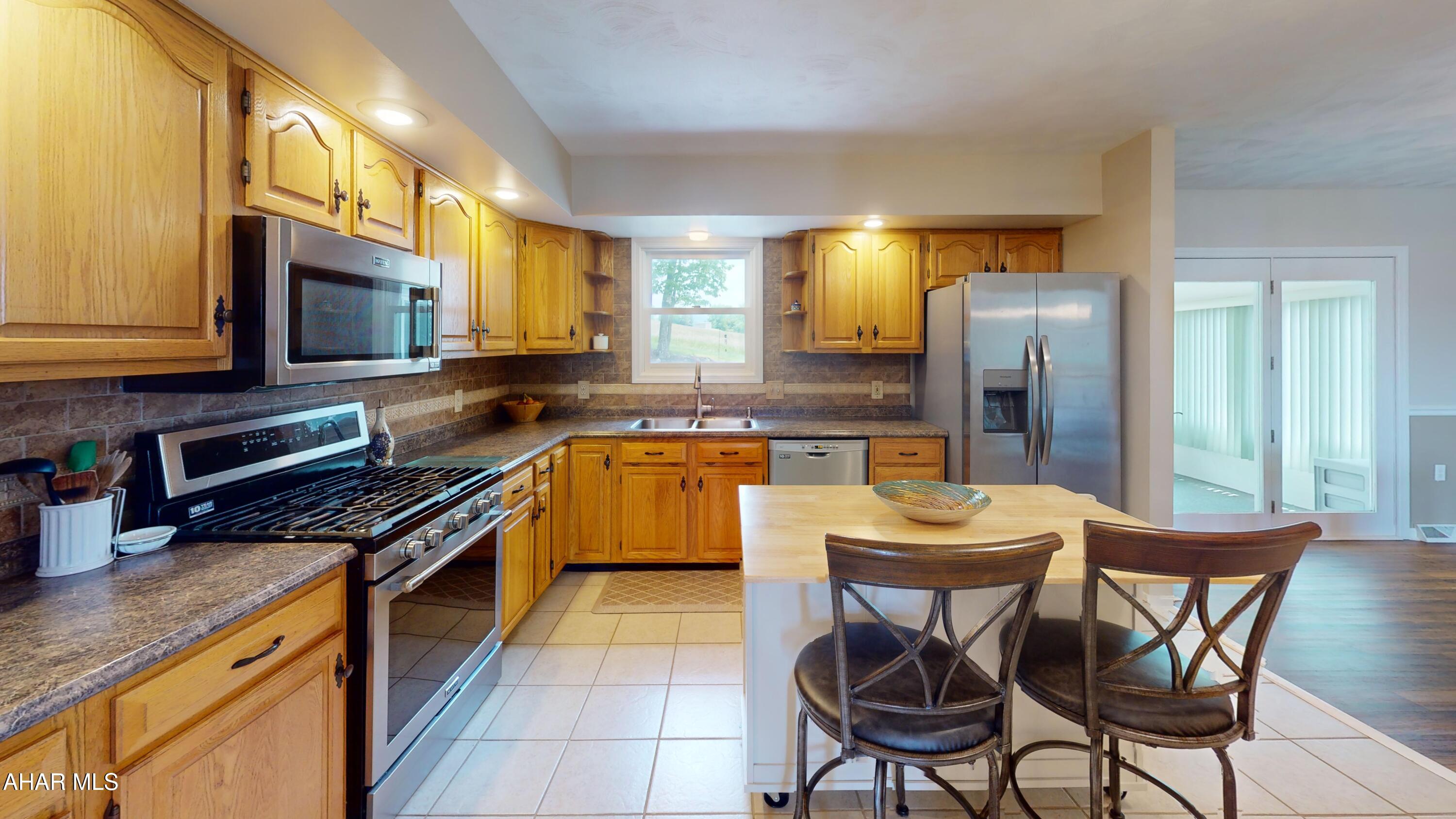 Rolling Hills - Residential