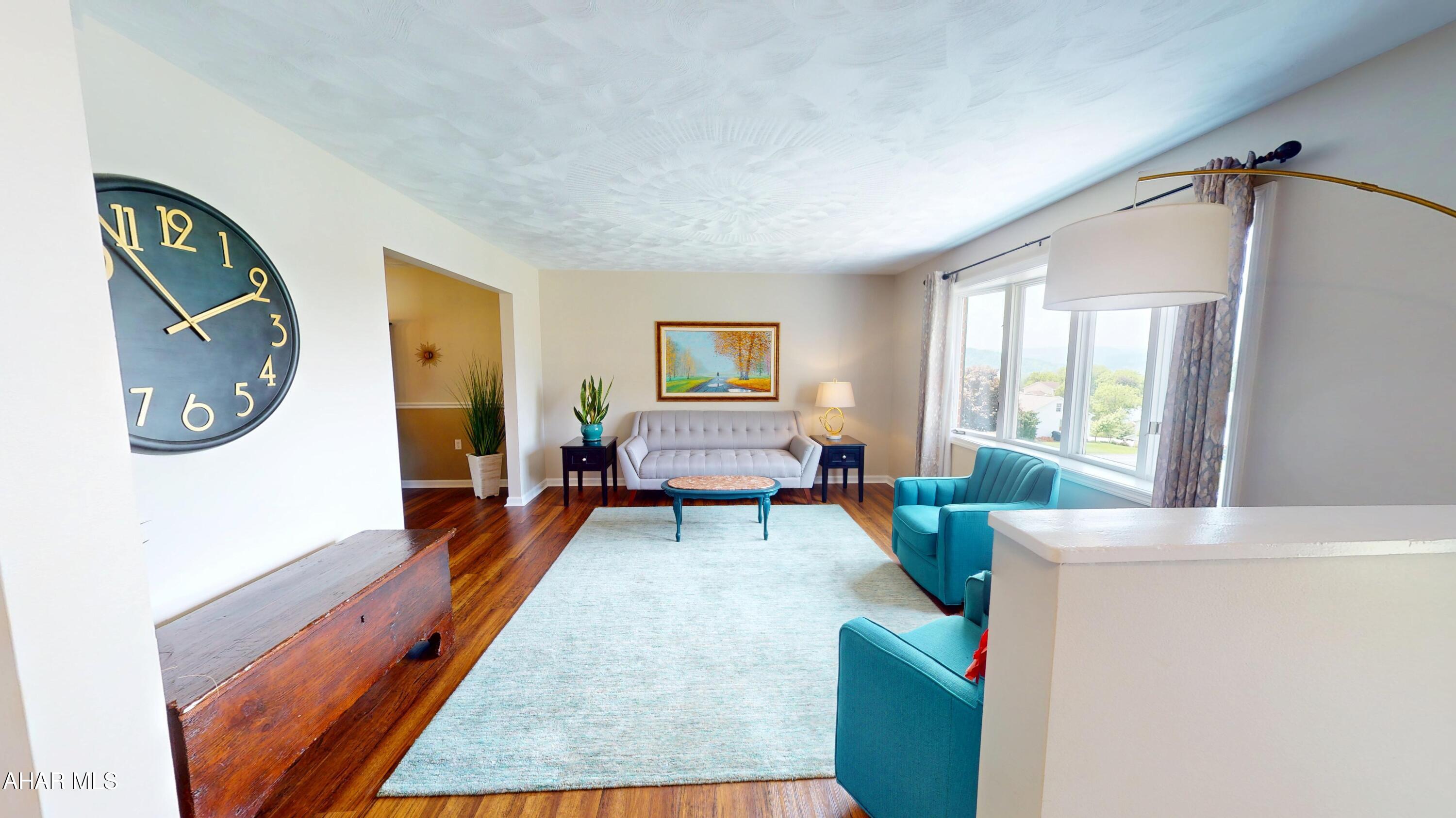 Rolling Hills - Residential