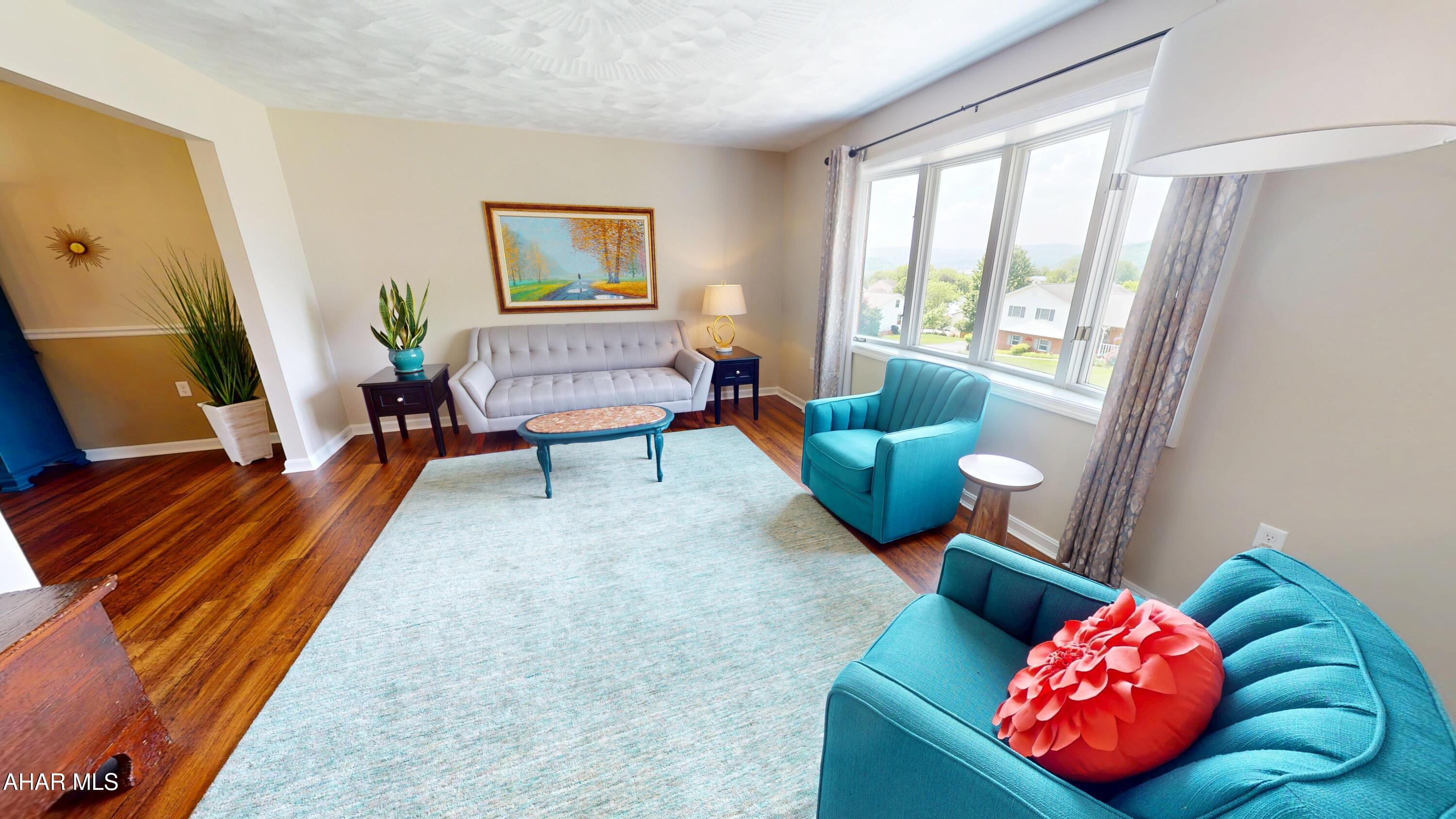 Rolling Hills - Residential