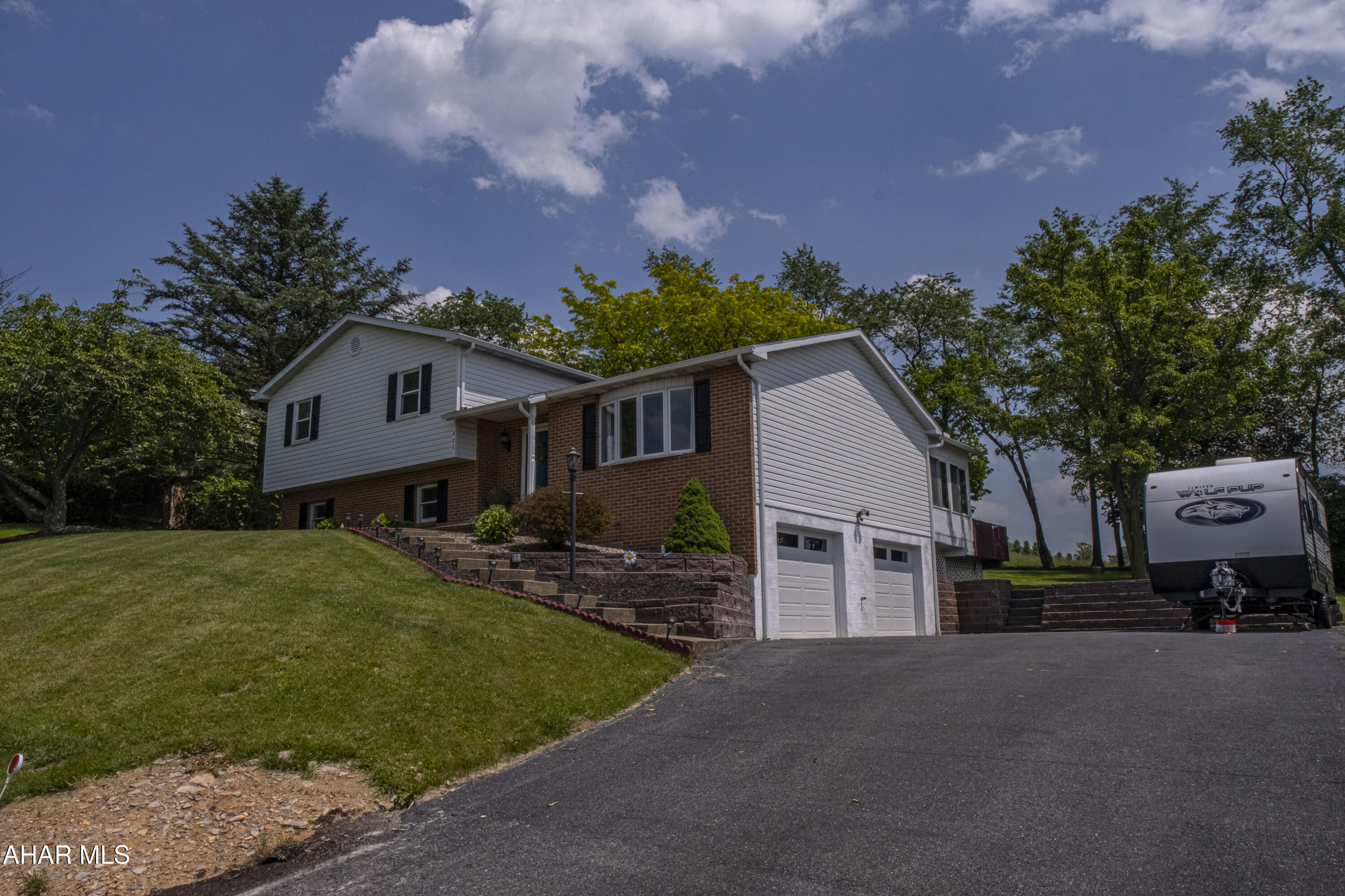 Rolling Hills - Residential