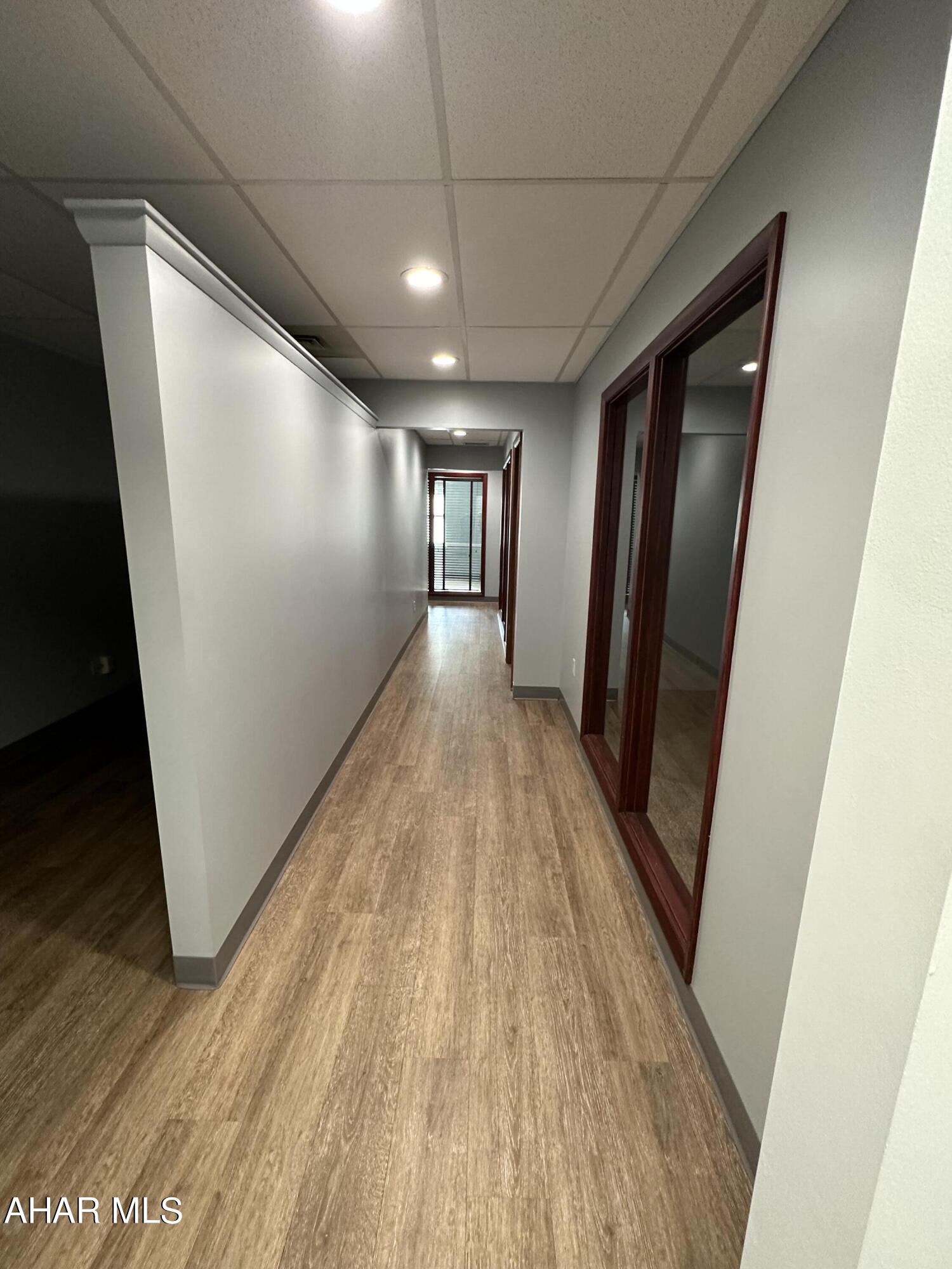 Unknown - Commercial Lease