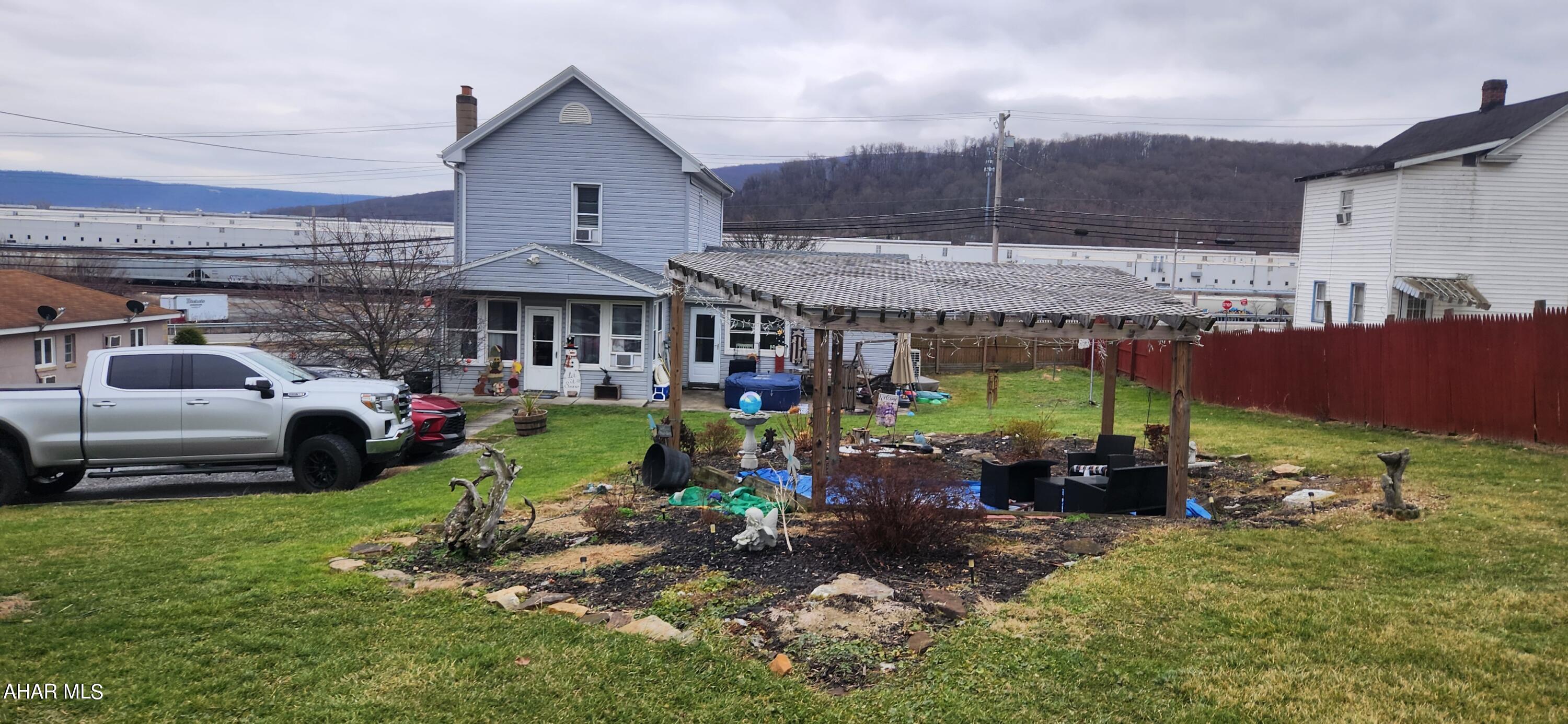 Hollidaysburg - Residential