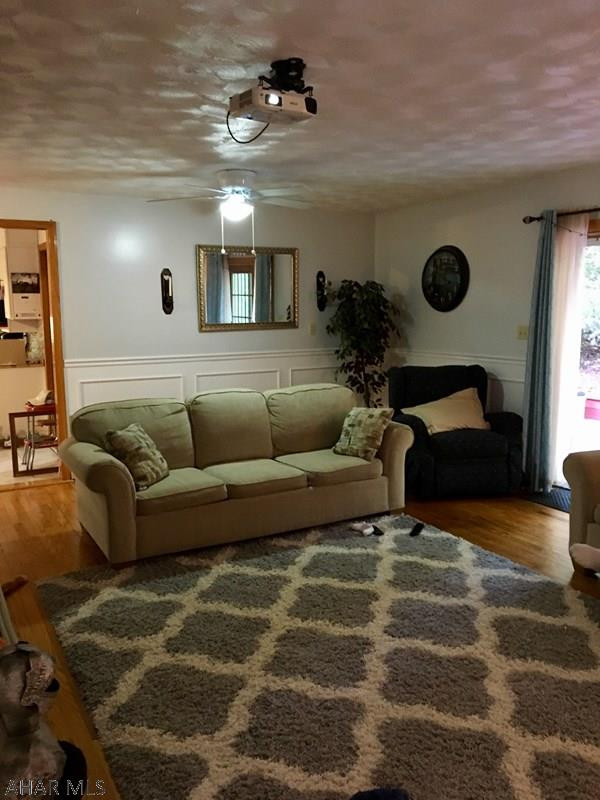 Glendale Yearound - Residential