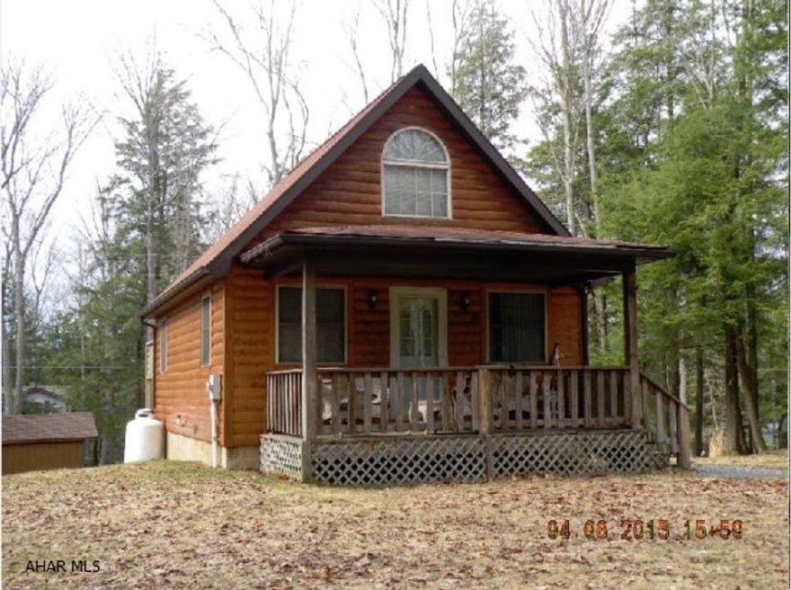 Great cottage, excellent move-in condition. Nice level lot. All the amenities of GYR. Minutes from state game lands & state park.