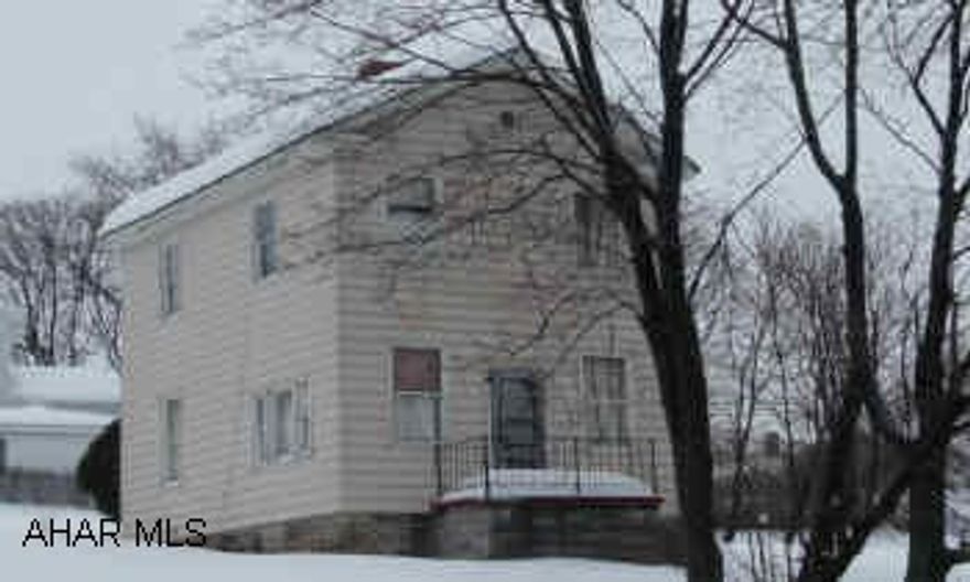 Estate property. Sold "AS IS". Needs work. Large lot. take flashlight. electric not on.