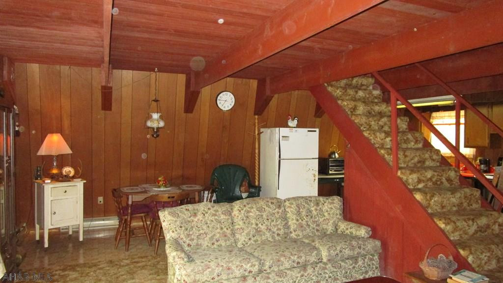 Glendale Yearound - Residential