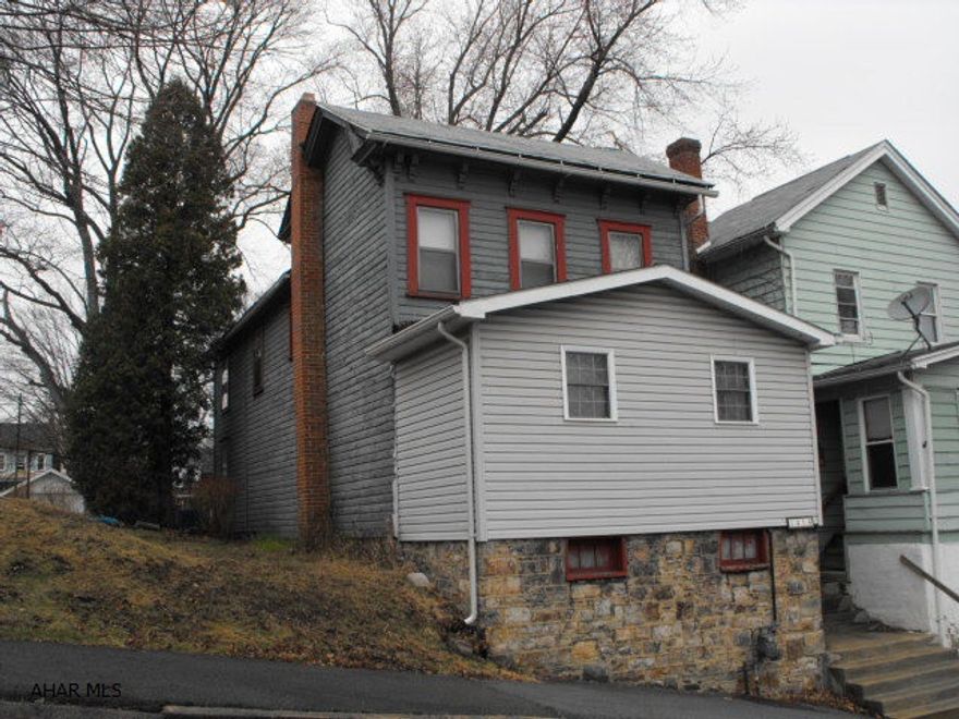 Sweet house would make good starter or rental property.  Large rooms.  Middle bedroom is captive, but easily made private by a handyman.  Big bath with original claw foot tub is in very nice condition.  Check out signature hardware.com for shower conversion unit.  Average monthly utility bills: w/s $70 elec $86 gas $184