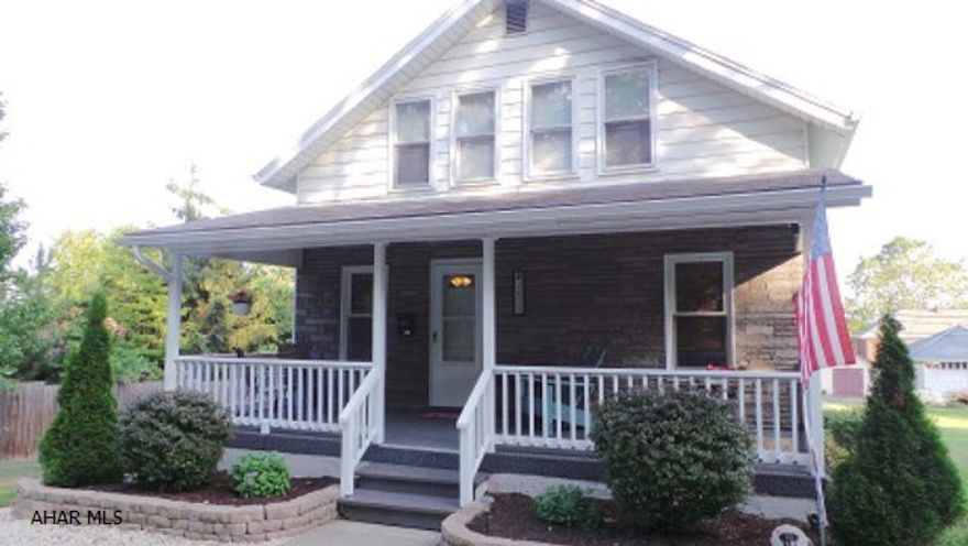 Cute updated 3 bedroom, 2.5 baths, gas fireplace in living room. 1st Floor laundry. Appliances included, central air, nice setting. Take a look!      New tax after assessment $1418.00