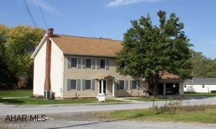 DUNCANSVILLE NEAR ROUTE 36.  THIS LARGE THREE BEDROOM FEATURES 2.5 BATH AND PRIVATE REAR DECK.  LARGE MASTER BEDROOM SUITE.  THIRD GARAGE COULD BE WORKSHOP. DUNCANSVILLE NEAR ROUTE 36.  THIS LARGE THREE BEDROOM FEATURES 2.5 BATH AND PRIVATE REAR DECK.  LARGE MASTER BEDROOM SUITE.  THIRD GARAGE COULD BE WORKSHOP.