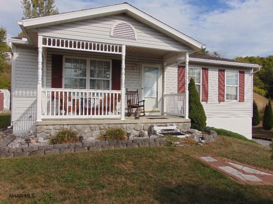 Meticulously clean 2 bedroom 1 bath S&A built home on almost half an acre with a two car integral garage. Move right in to your new starter, or downsized home! Beautiful sunsets from front porch and a level area in the back yard for gatherings or cook outs make this place perfect to come home to!