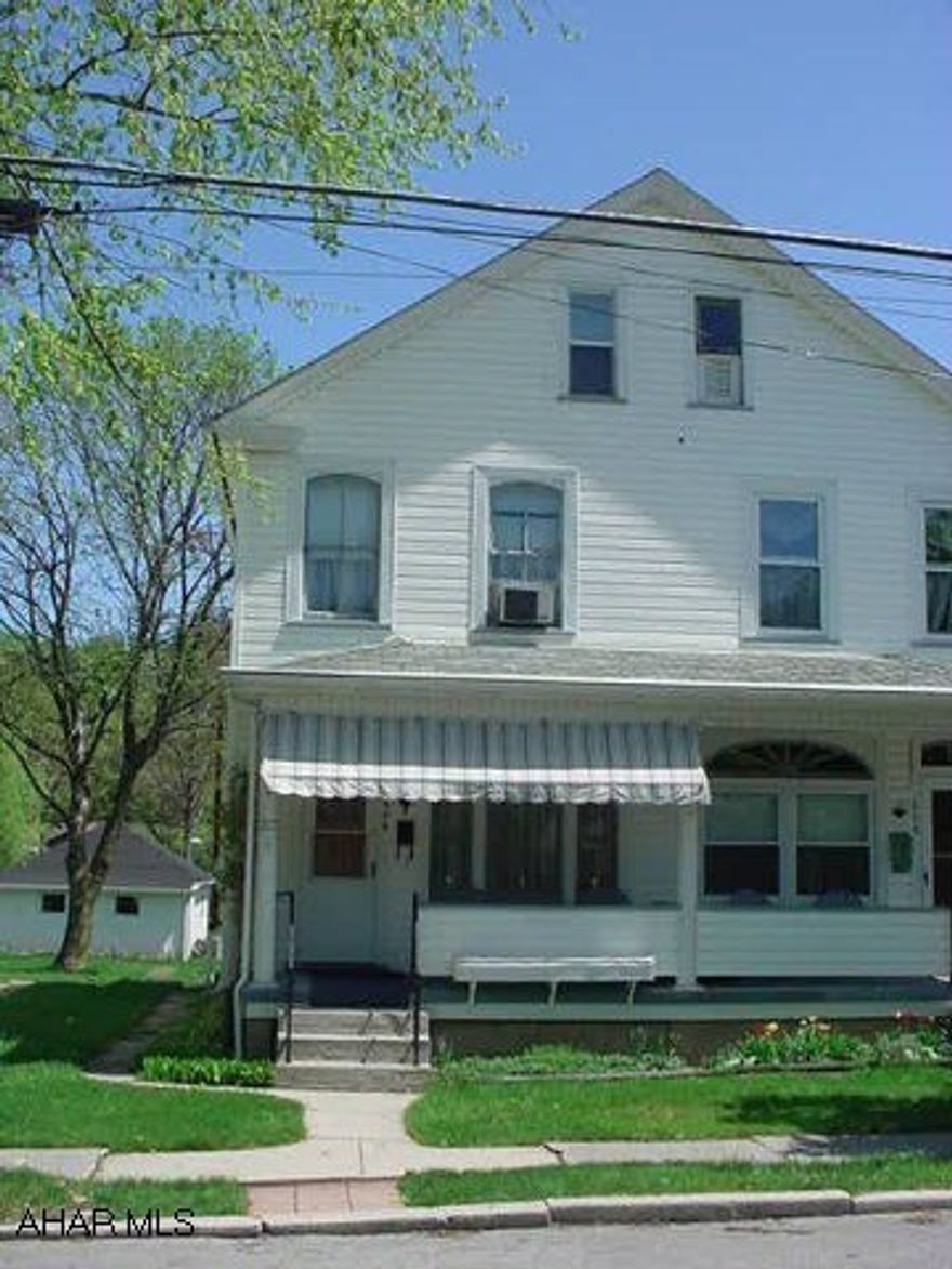 Nice neighborhood in Hollidaysburg Borough. Half double with 3 bedroom (one is captive) and 1.5 bath. All appliances included and off street parking. Eligible buyers can get 10% credit from US government if under contract by April 30.