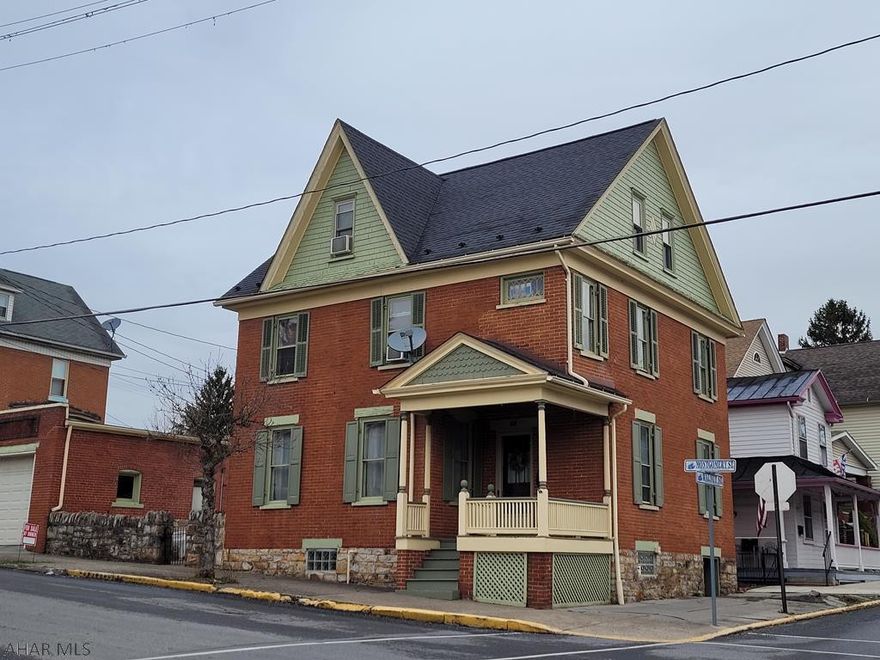 Charming 4 bedroom 2 bath historical home in Hollidaysburg borough. Original hardwood floor, banisters, built-in cabinets are a few of the wonderful features of this home. The first floor features a kitchen, formal dining room, foyer and living room. The second floor offers 3 bedrooms and a full bath. The master suite with bathroom and double closets is located on the 3rd floor. New furnace, newer roof,  and updated electrical are added bonuses. The outside area is practically zero maintenance.  With a beautiful concrete courtyard and 1 car garage the outside entertaining is endless. Within walking distance to schools, YMCA, and the Hollidaysburg  Diamond events. Call listing agent for your tour today.
