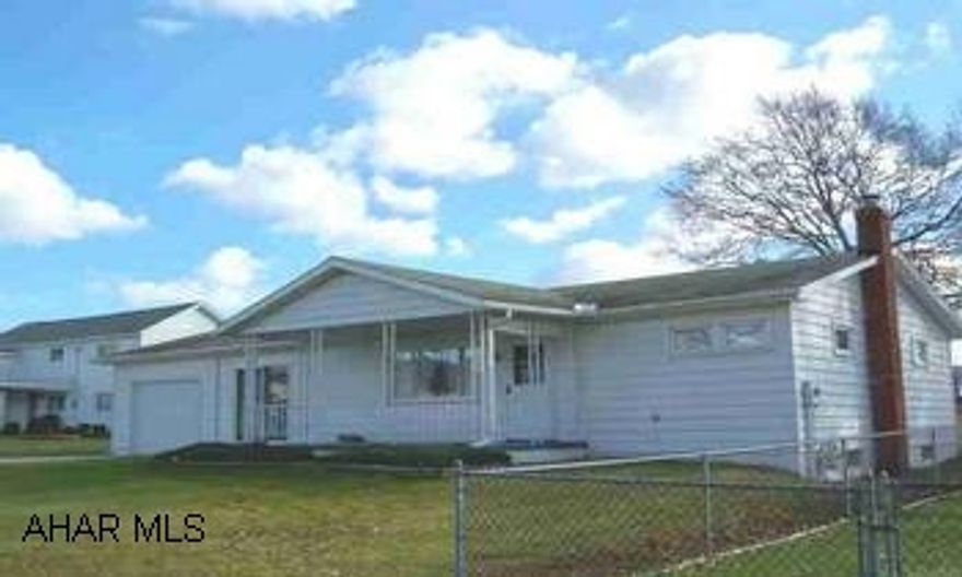 Cozy ranch, 2 bedrooms, beautiful level big lot! No steps to worry about in this cozy ranch. Beautiful flat one-half acre lot with great established garden area in the rear. Kitchen, living room, two bedrooms, bath, spacious breezeway, 1 car att garage. Wonderful potential for large basement area. Call Bev to see. 886-2961 or 886-4261.