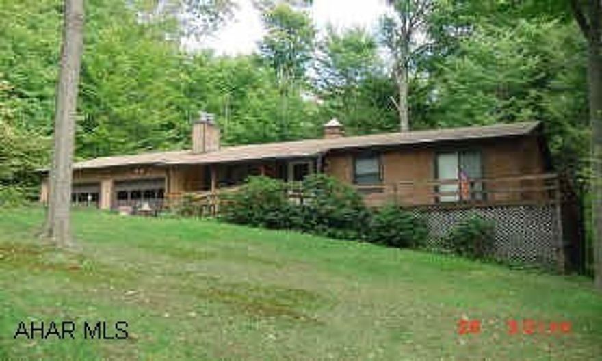 Ranch located in Glendale Yearound, 3 BR., 1 3/4 Baths, Full Finished Basement, Attached 2 Car Garage Ranch located in Glendale Yearound, 3 BR., 13/4 Baths, Full Finished Basement, Attached 2 Car Garage