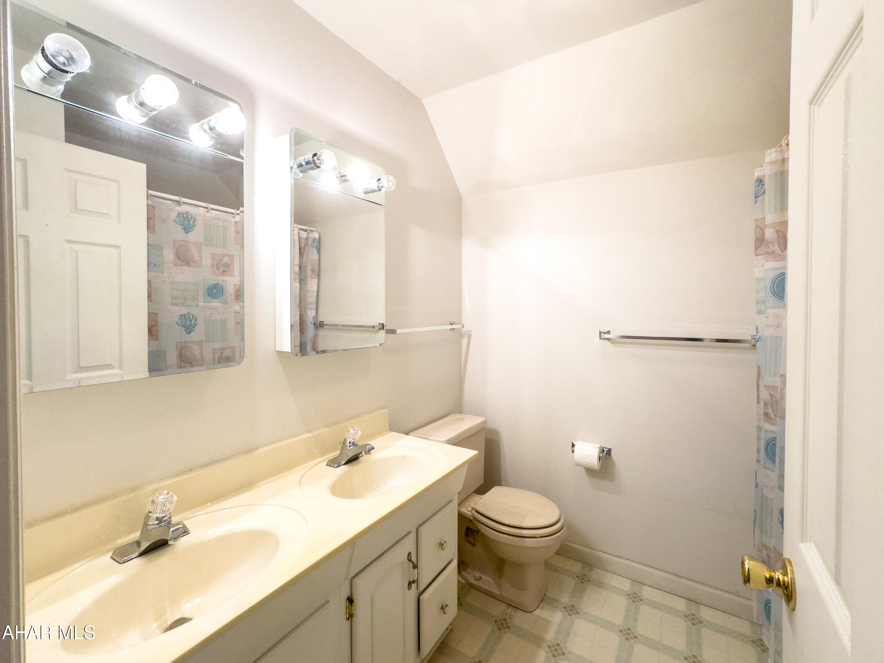 Las Villas - Residential