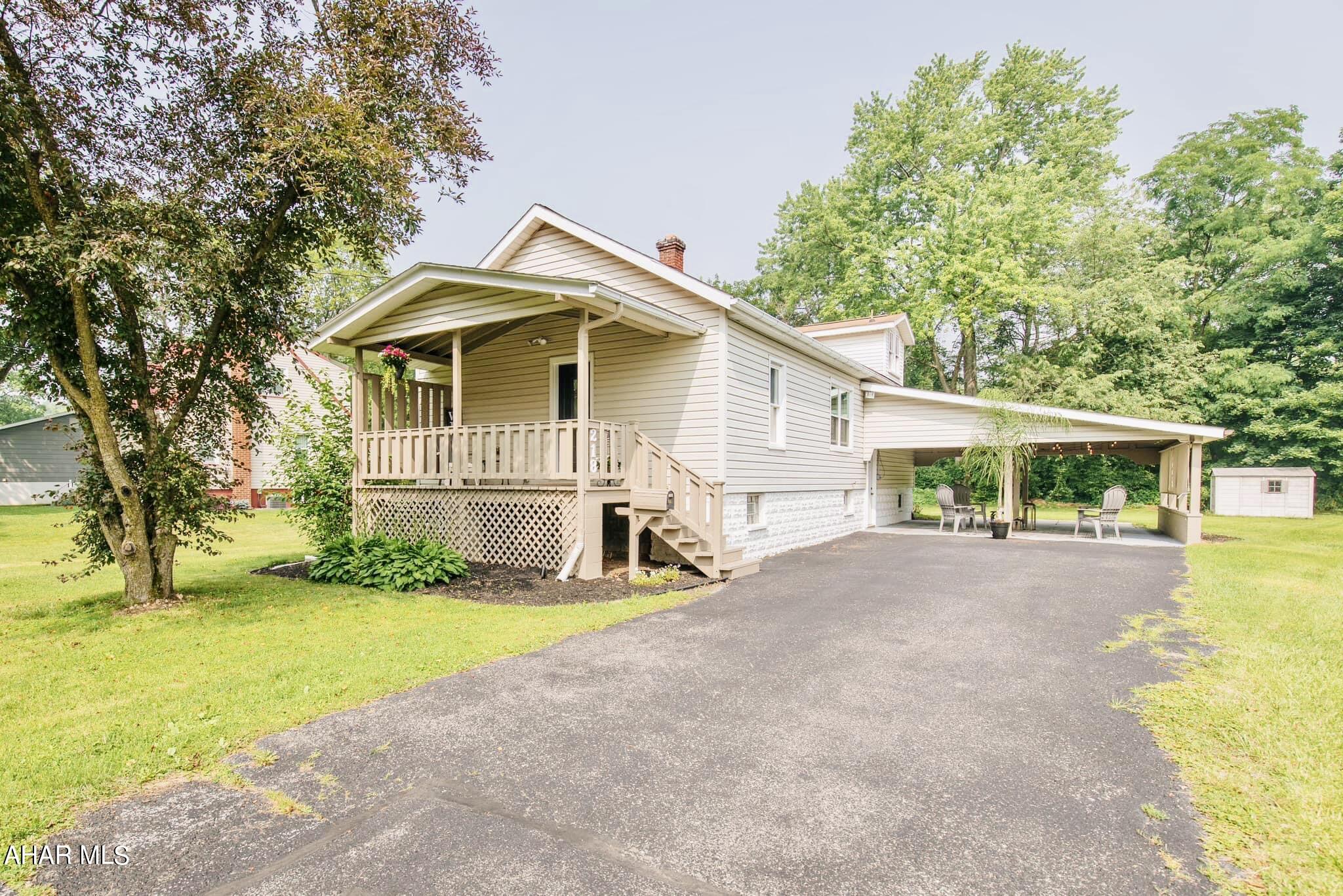 Llyswen - Residential