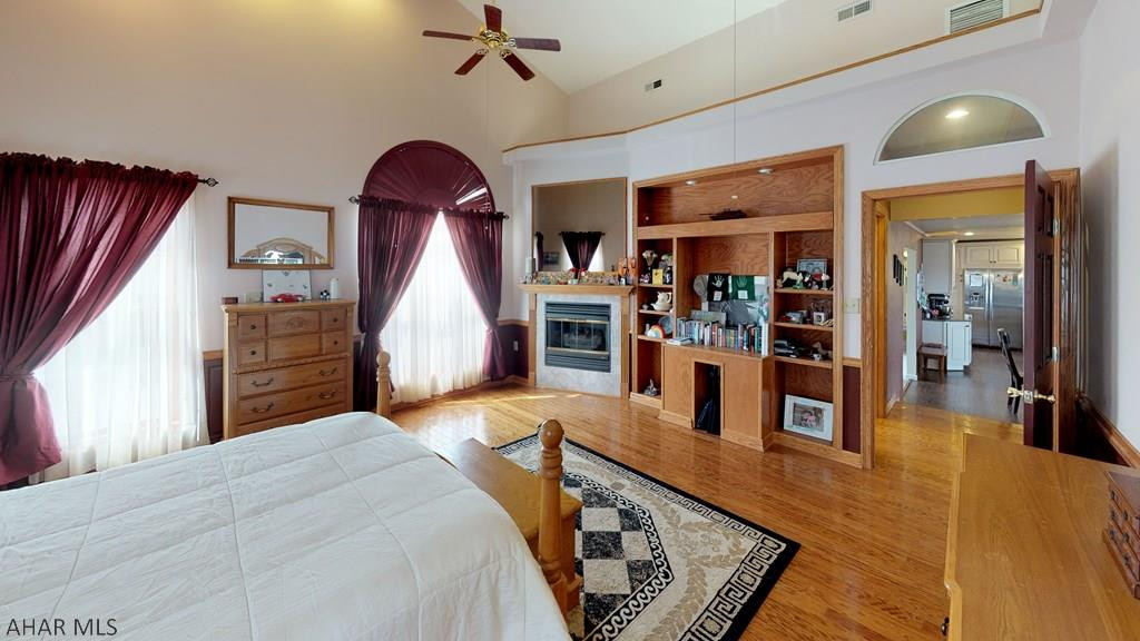 Holliday Heights - Residential