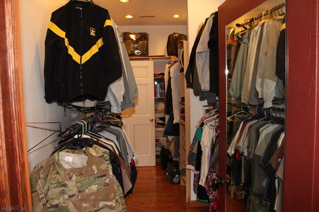 Holliday Heights - Residential