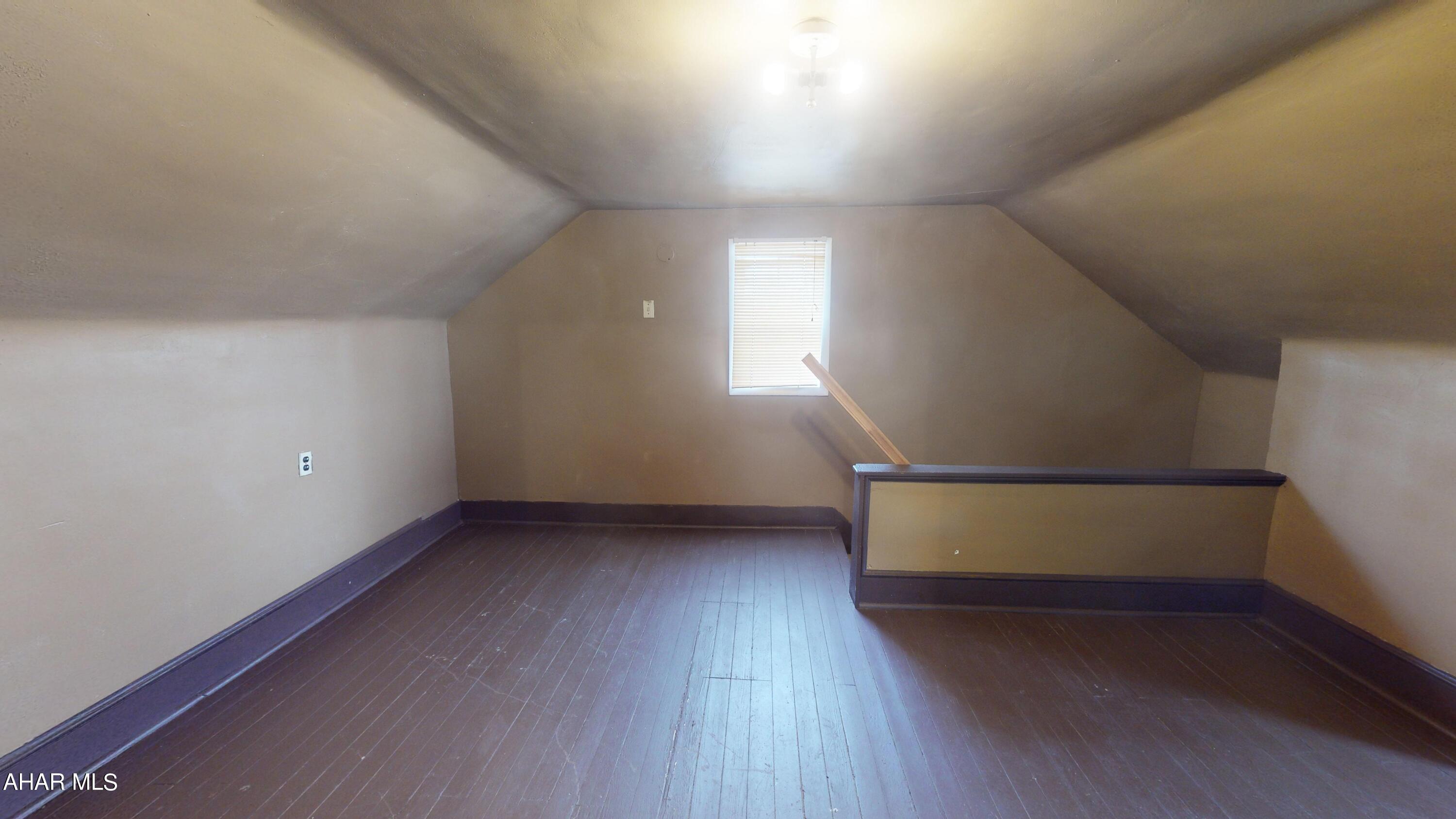 Juniata - Residential