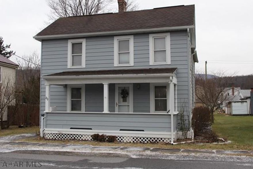 3 Bedroom (bedroom sizes- 15'6 x 13'6, 12 x 10, 15'6 x 12)1.5 bath home in the borough! This home is move in ready with updated kitchen and bathrooms, laundry conveniently located on the main floor. Spacious dining room, eat in kitchen and private cozy living room! Sit on the  15 x 30 paver patio & enjoy a fire in the warmer months. Check it out today!