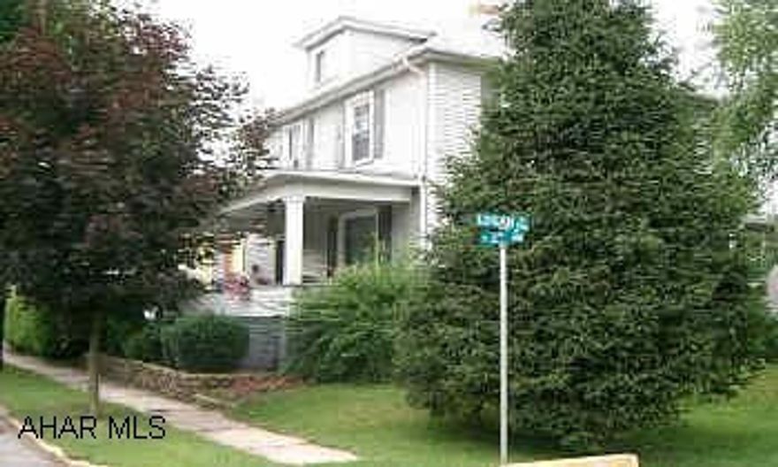 2 PARCELS  BEAUTIFUL 2.5 STORY. NEWER VINYL SIDING AND WINDOWS. NICE CORNER LOT. 1 CAR GARAGE. HW FLOORS THROUGHOUT HOME.