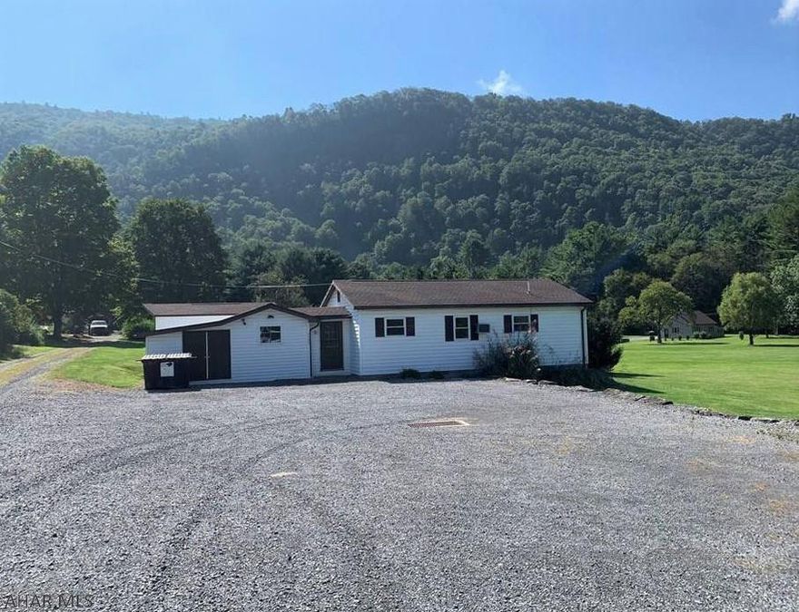 New carpet thru out, new paint thru out, mountain views, integral shed and 405sq.ft. shed
