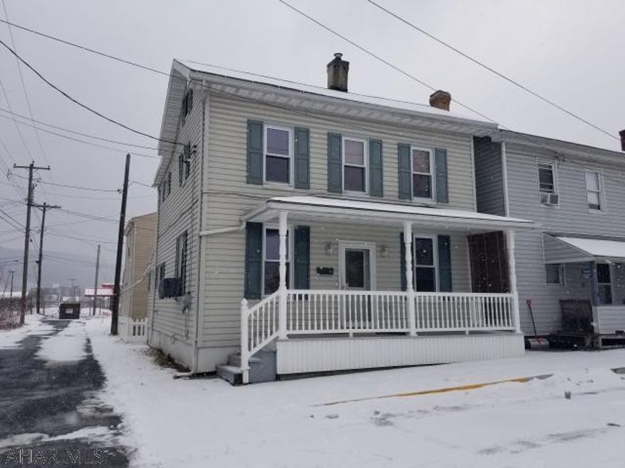 2 story, 2 bedroom home with modern kitchen and bathroom. Small den on 2nd floor. 1 1/2 baths.