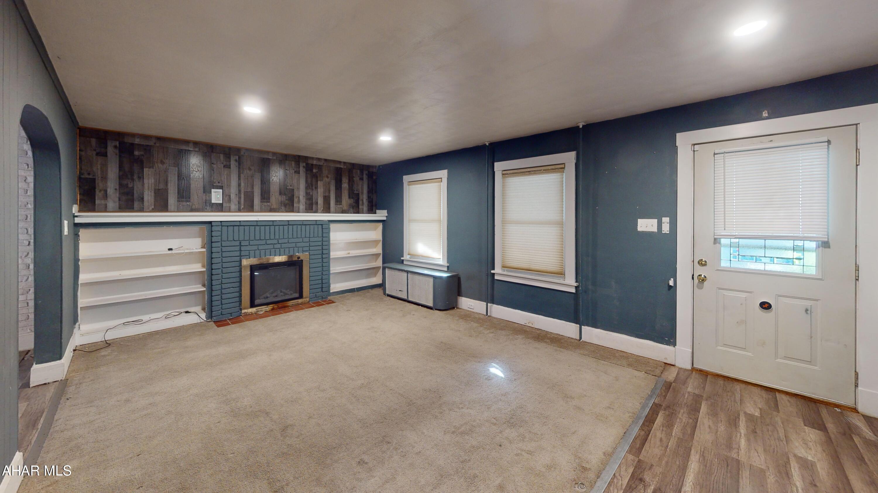 Unknown - Residential