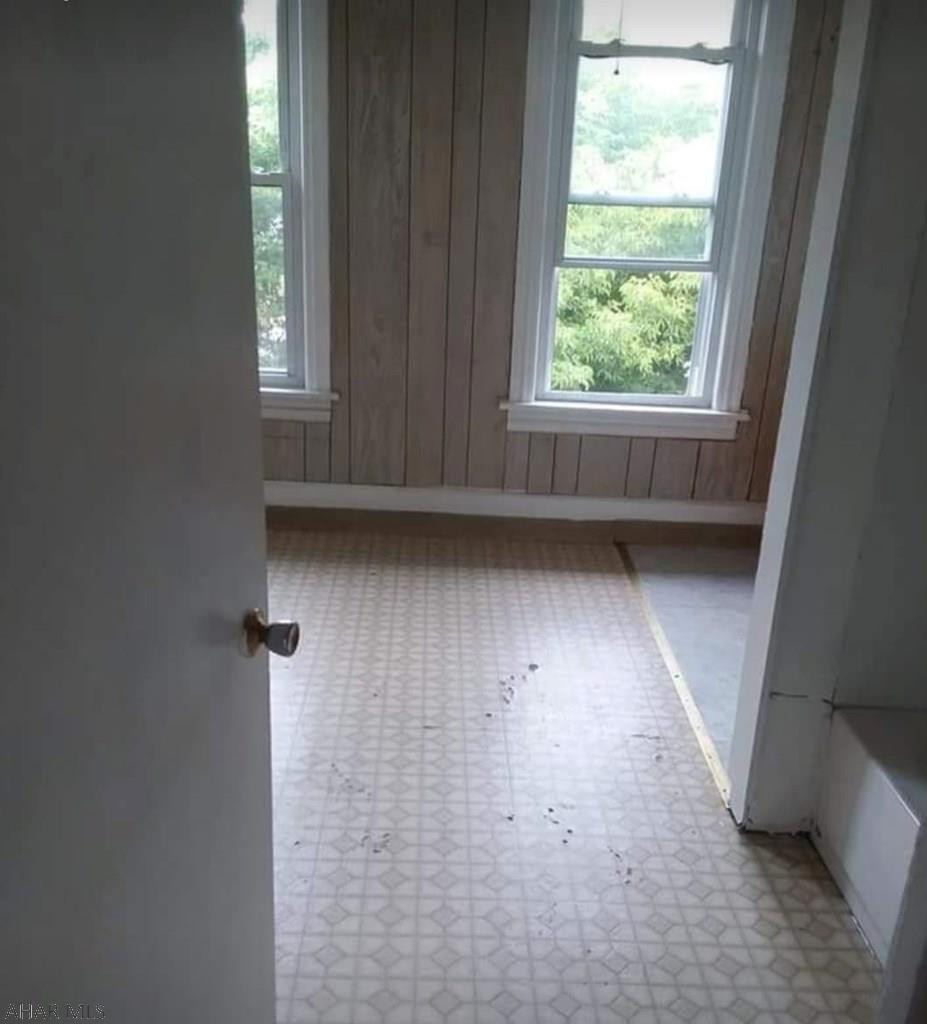 Unknown - Residential Lease