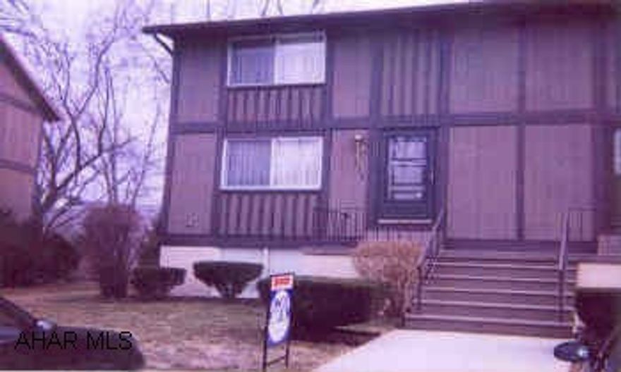 Beautiful well cared for townhouse, end unit with new roof, freshly painted exterior, gas forced air furnace with central air, large bedrooms, deck, fenced yard. Motivated sellers, a must see!