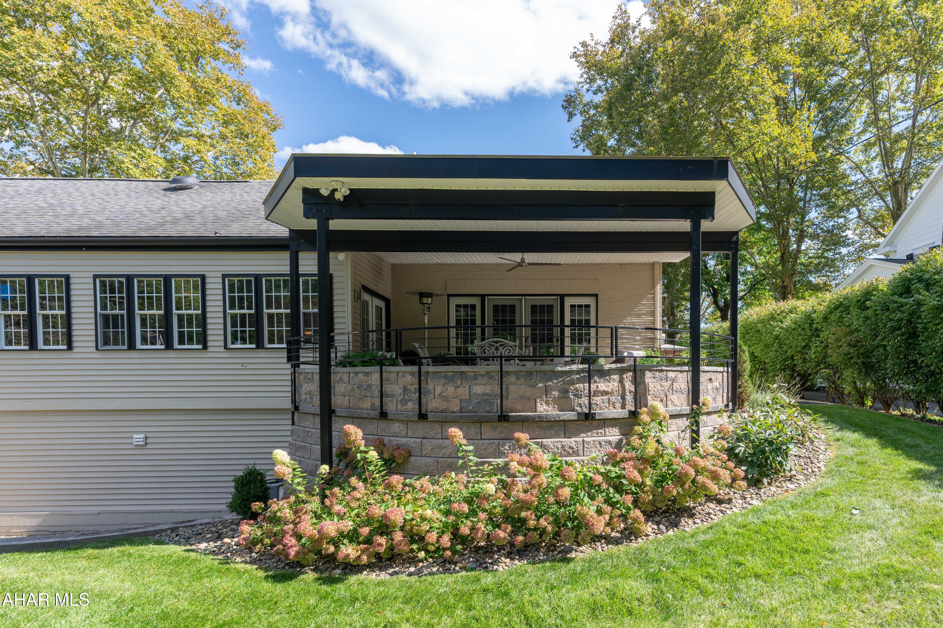 Mansion Park - Residential