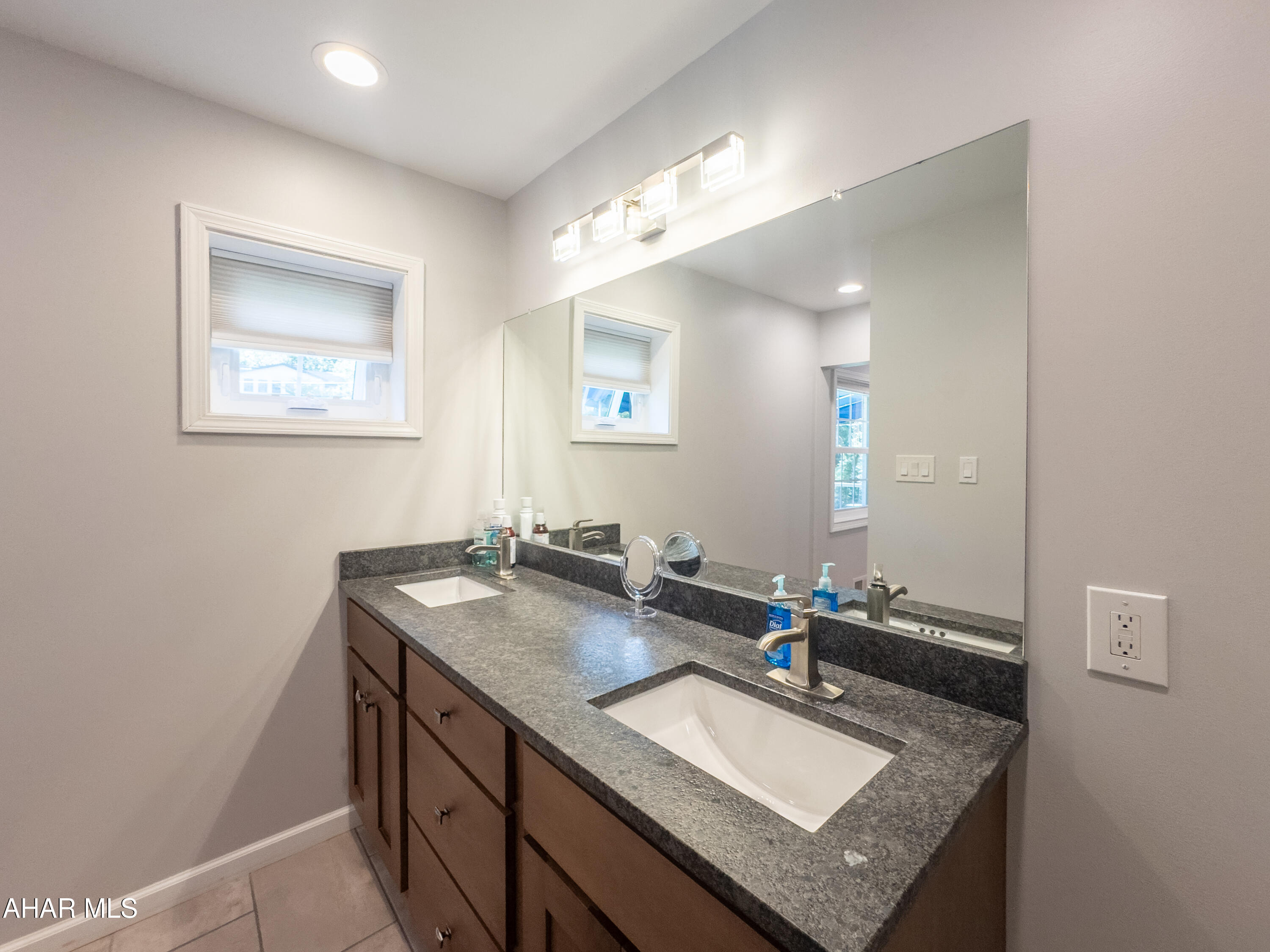 Mansion Park - Residential