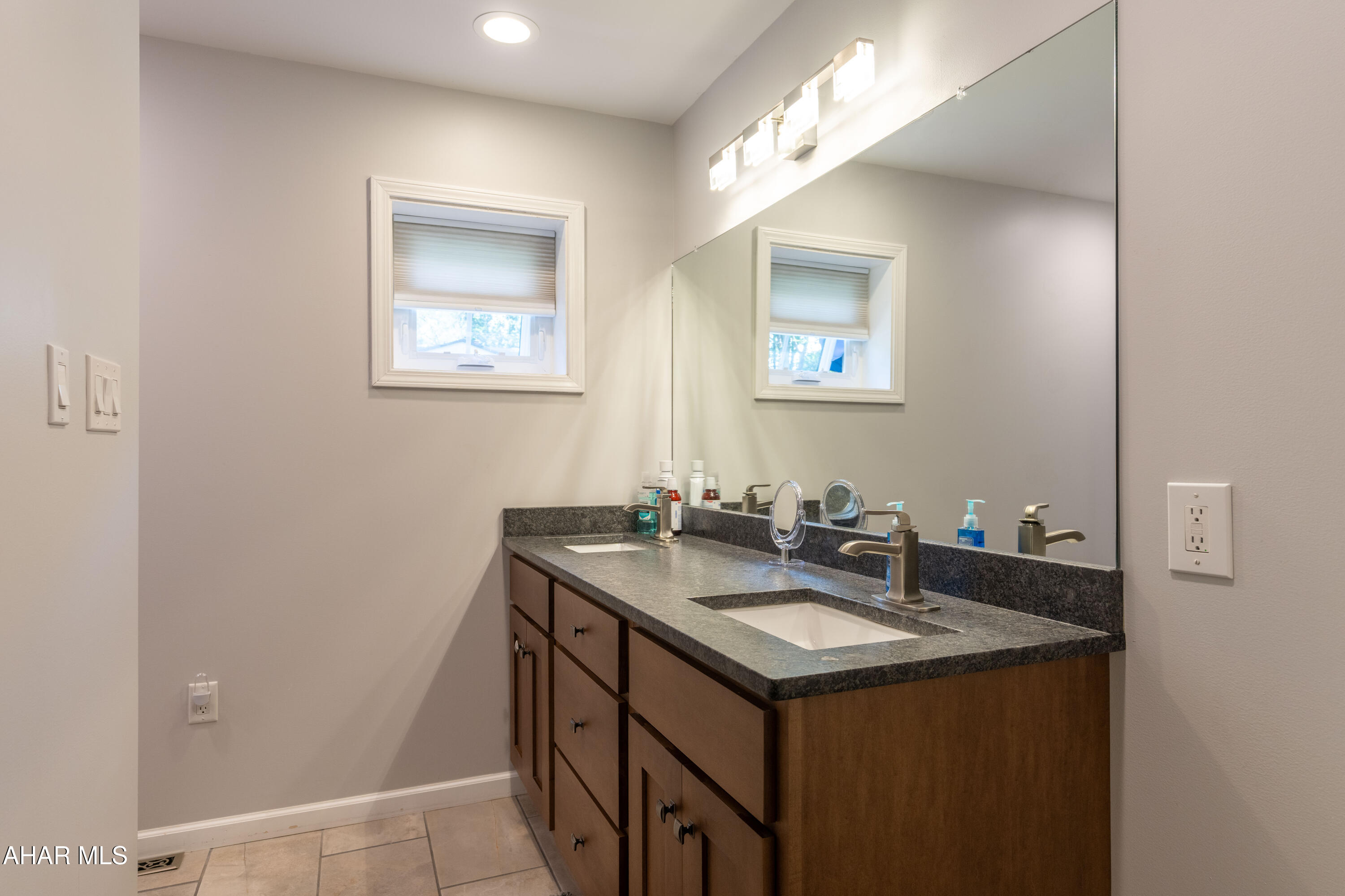 Mansion Park - Residential