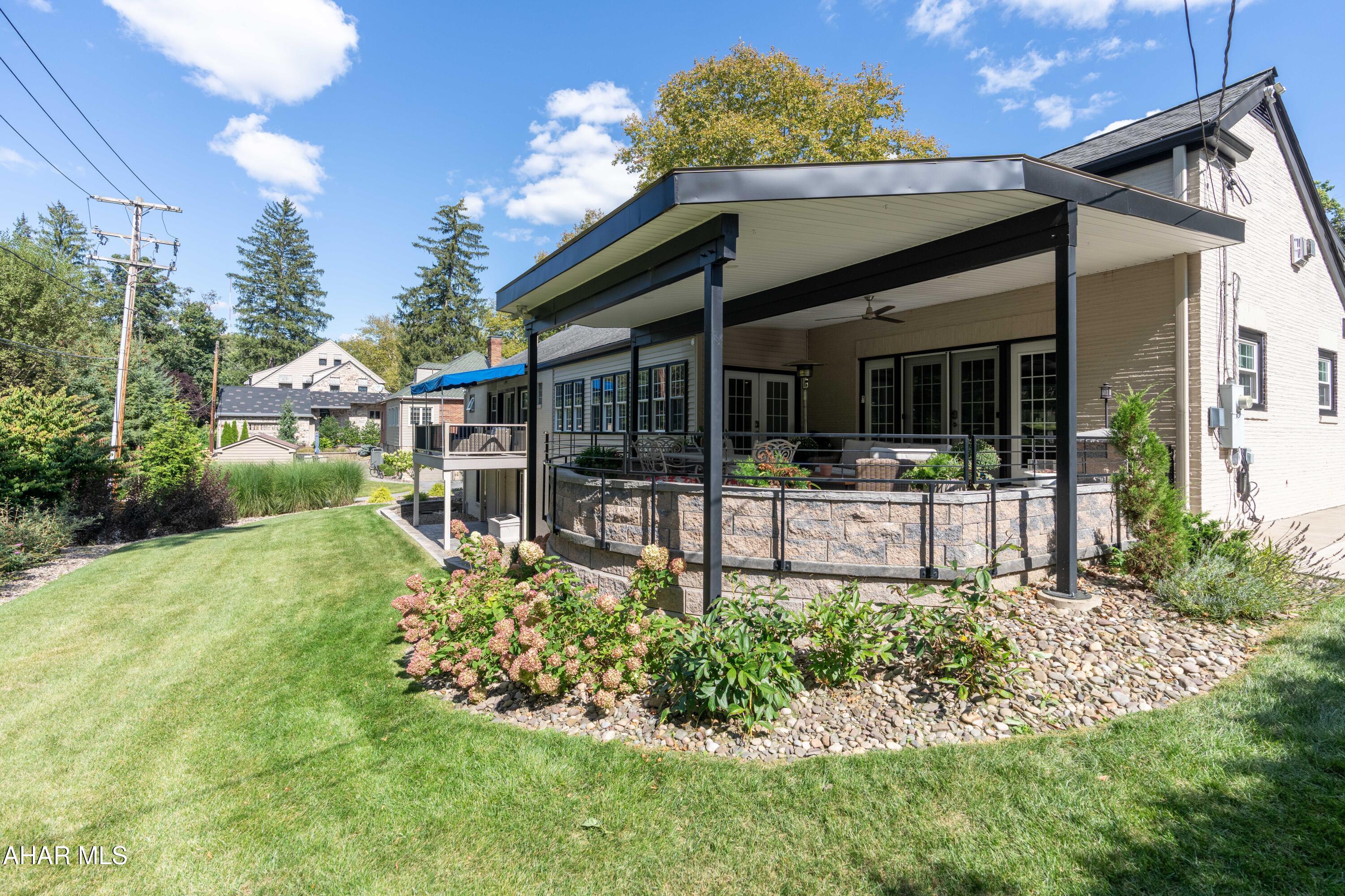 Mansion Park - Residential