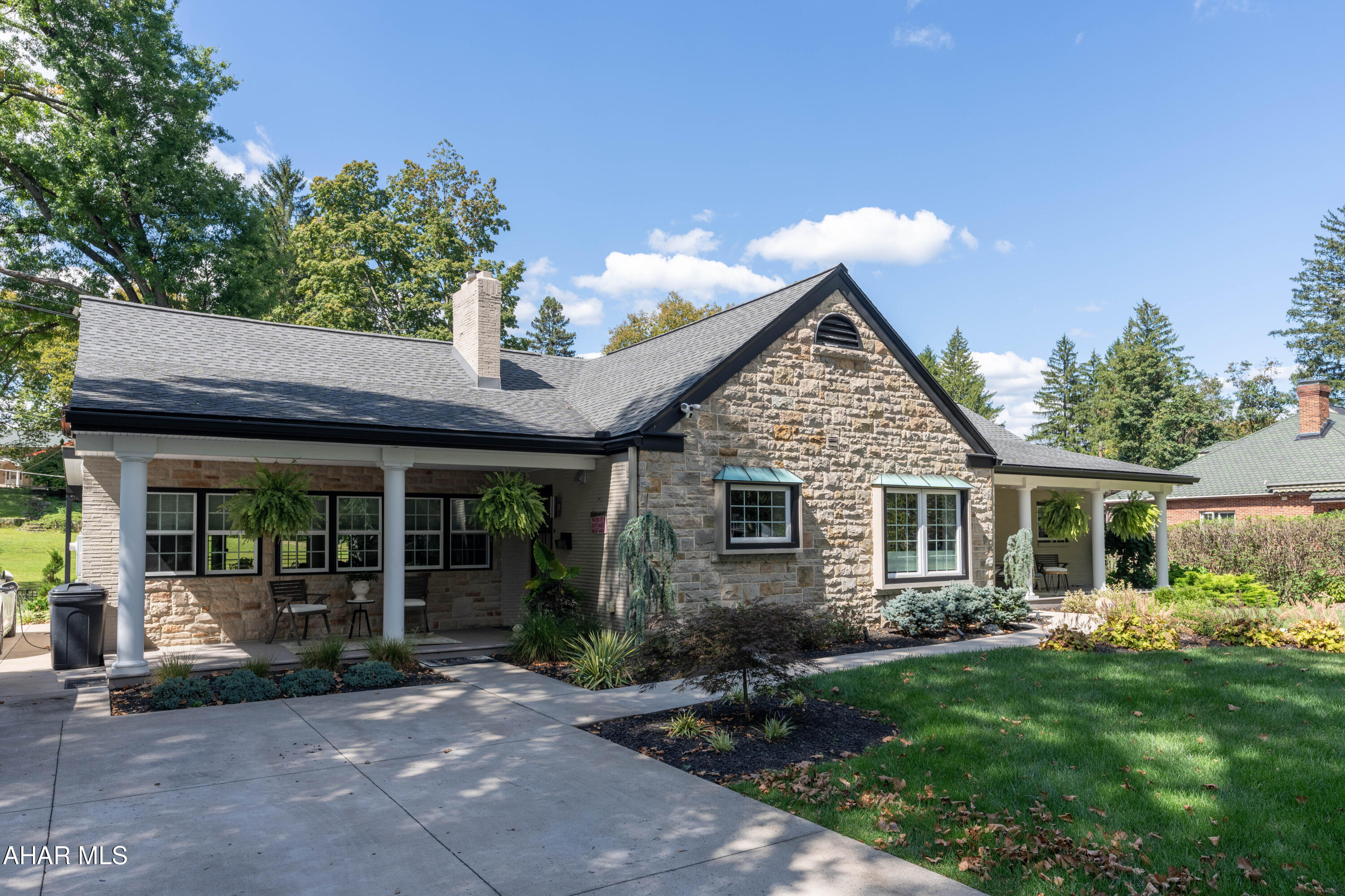 Mansion Park - Residential