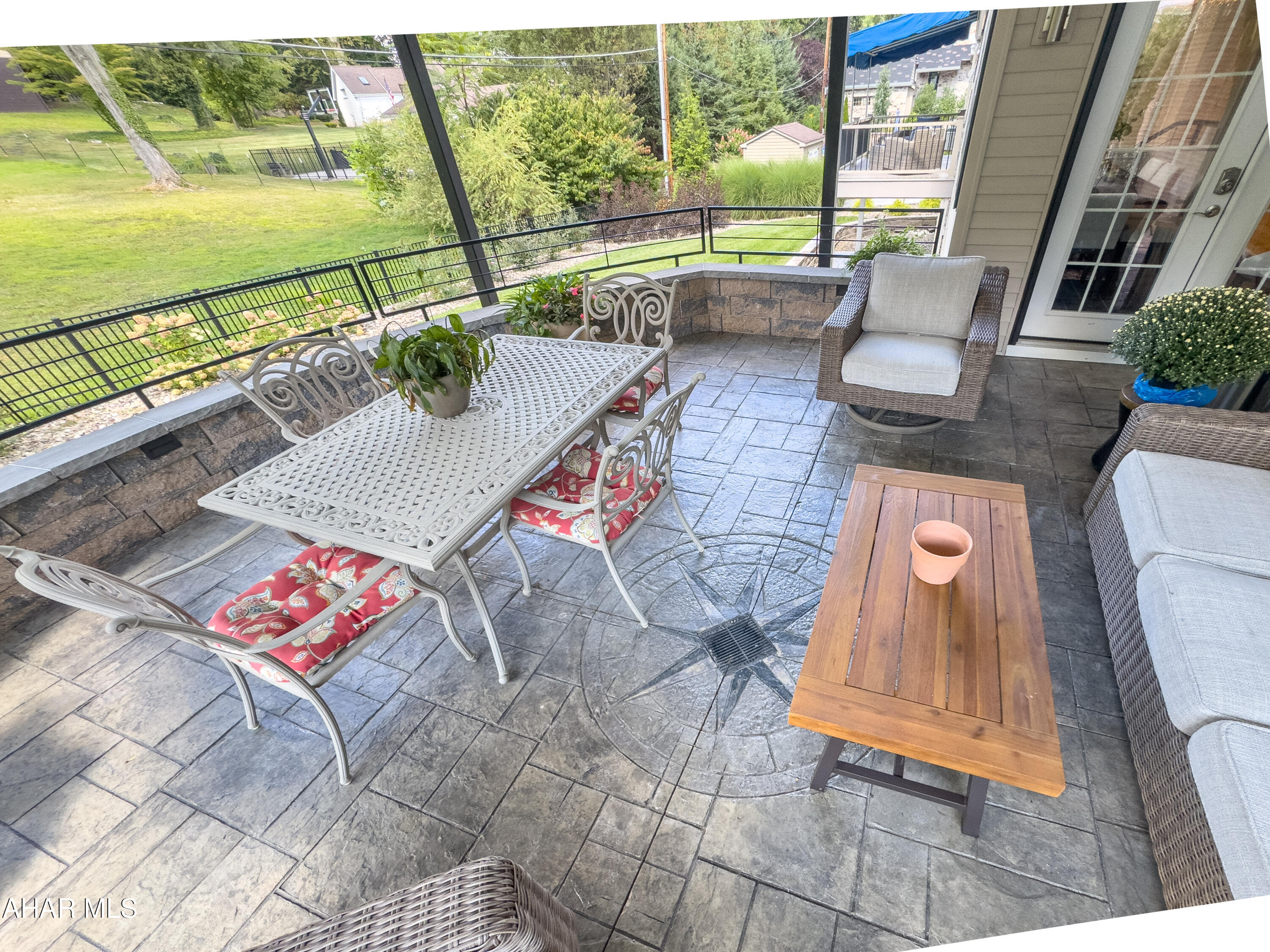 Mansion Park - Residential