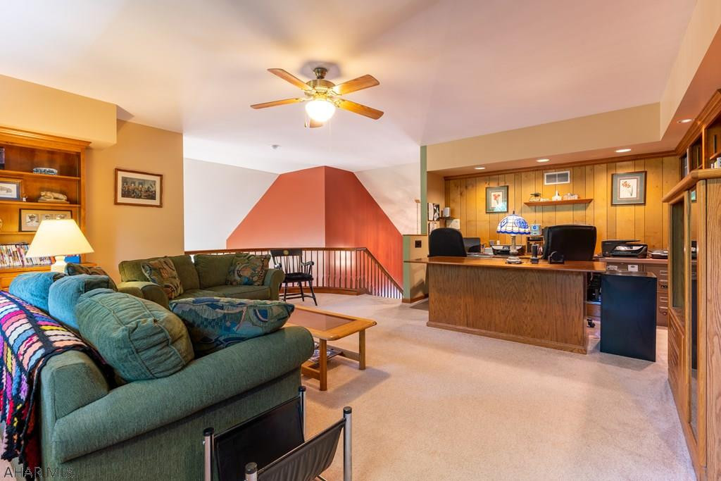 Holliday Heights - Residential