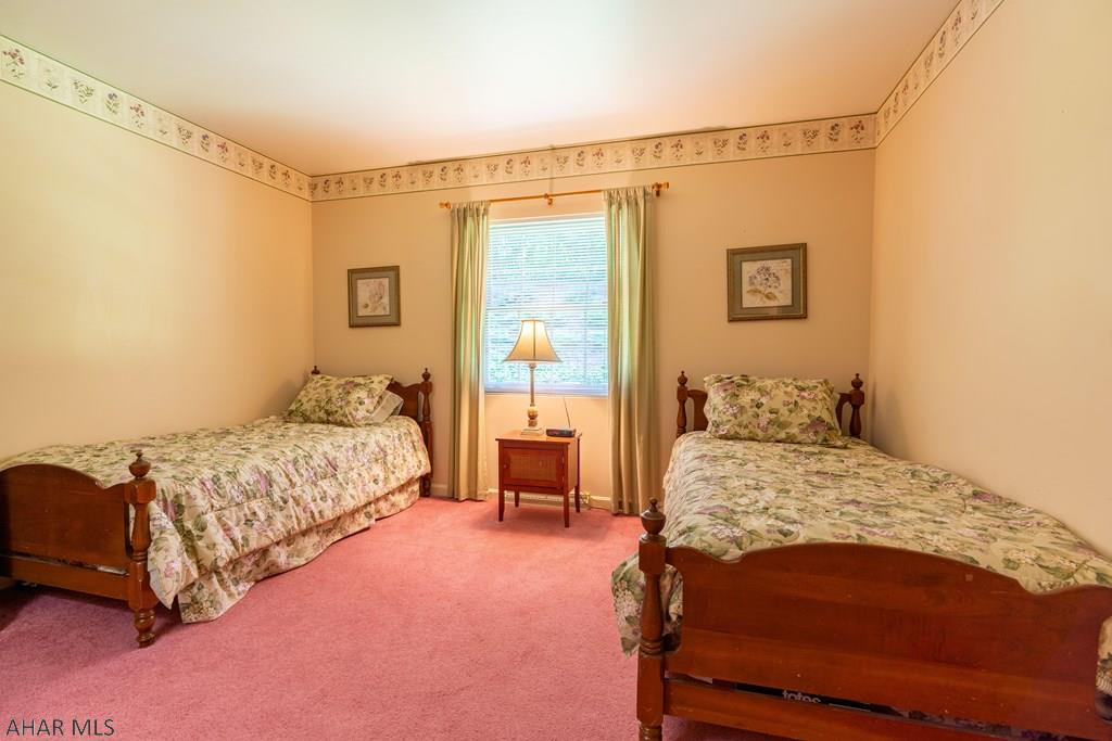 Holliday Heights - Residential