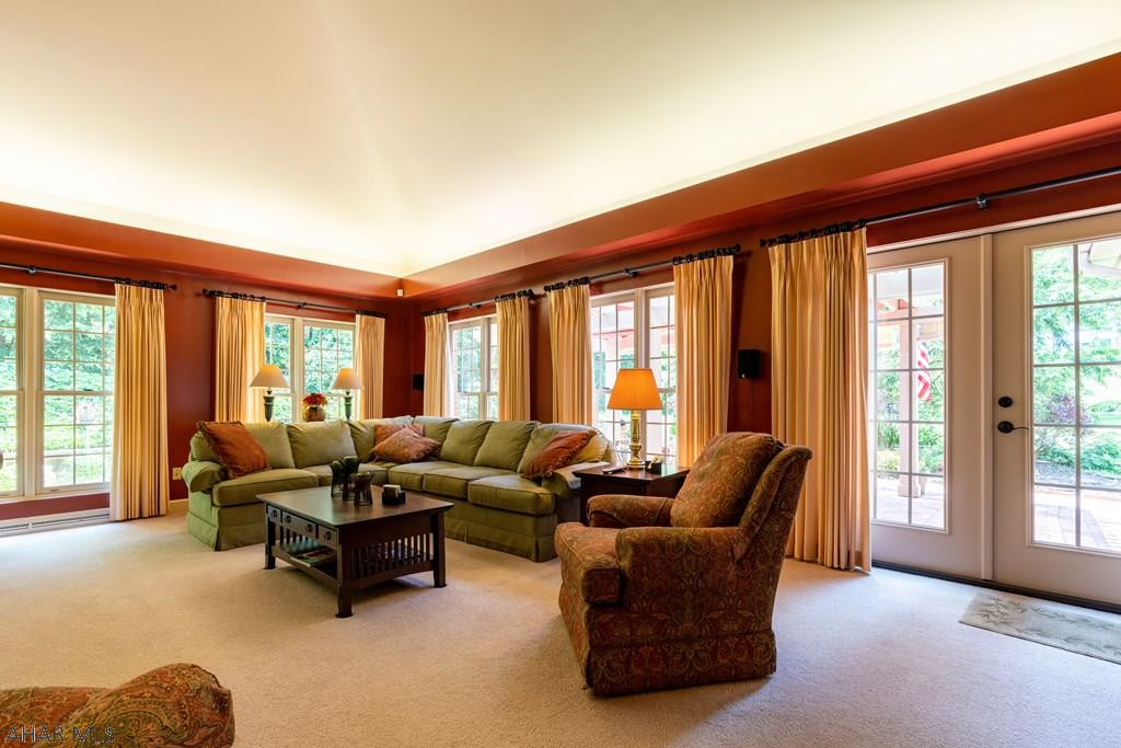 Holliday Heights - Residential